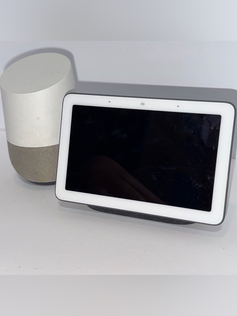 Google Nest Hub Smart Display & Google Home Voice Assistant Speaker Bundle